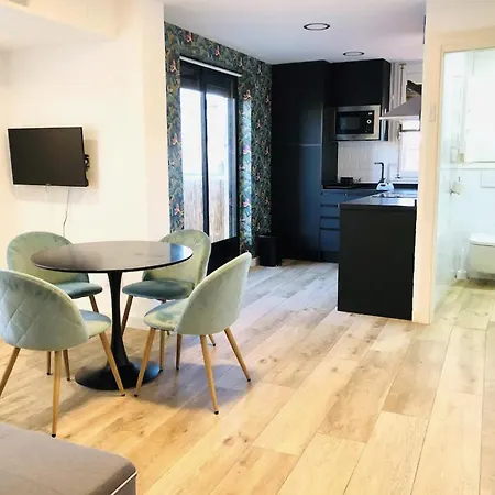 Precioso Apartamento En El Corazon De *